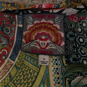 Johnny Was v neck shirt s floral